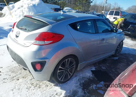 2016 Hyundai Veloster Turbo z USA, uszkodzony, nr VIN KMHTC6AE5GU264802